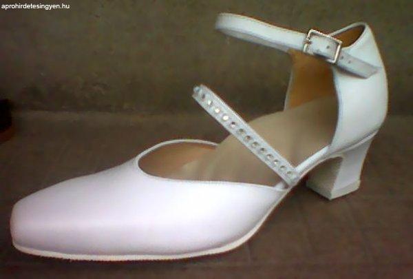 Női esküvői cipő 3. 32-36-os méretig