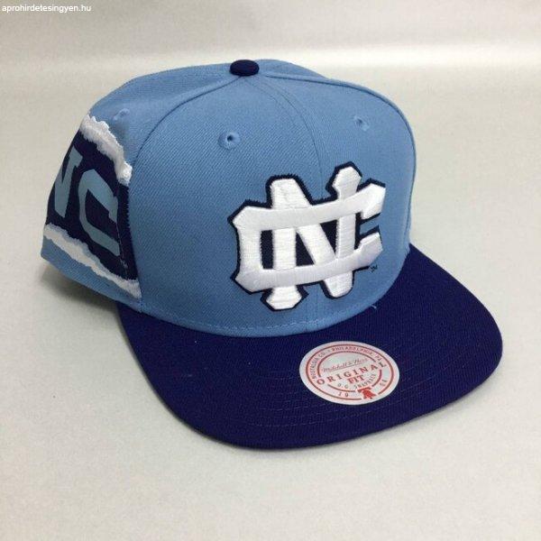 Mitchell & Ness snapback University Of North Carolina NCAA Jumbotron Snapback
navy/light blue