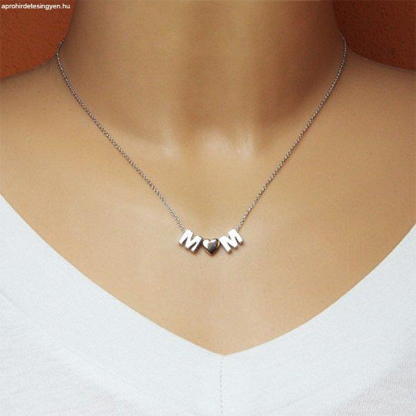 Ródiumozott 925 ezüst nyaklánc - "MOM" motívum "M"
betűkből és egy szívből kirakva