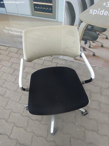 Steelcase Qivi gurulós szék, tárgyalószék bézs-fekete 