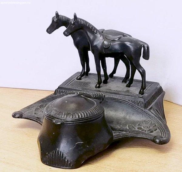 Antik műtárgy. Szecessziós stílusú lovas szobor tintata