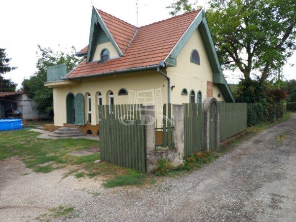 Eladó családi ház Szigetszentmiklós, 	Skála utca közelében