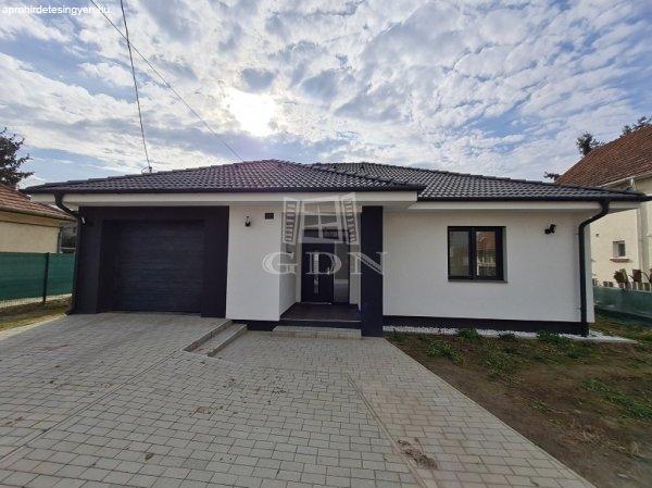 Eladó családi ház Budapest, XVI. kerület, 	Sashalom - új építésű
családiház