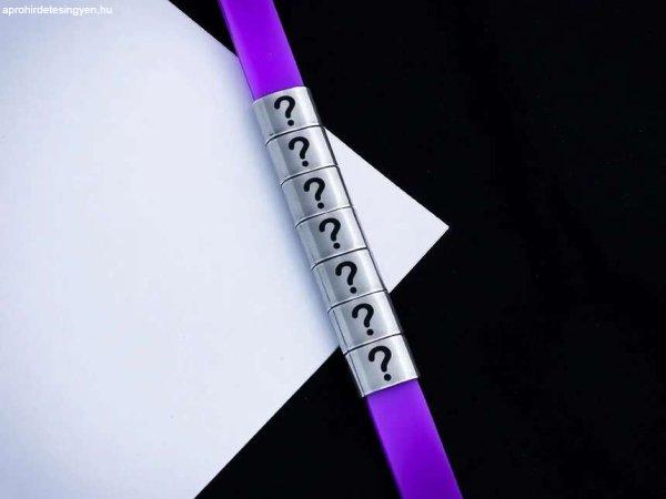Személyre szabott 7 gravírozható medálos MoMents lila színű szilikon
karkötő