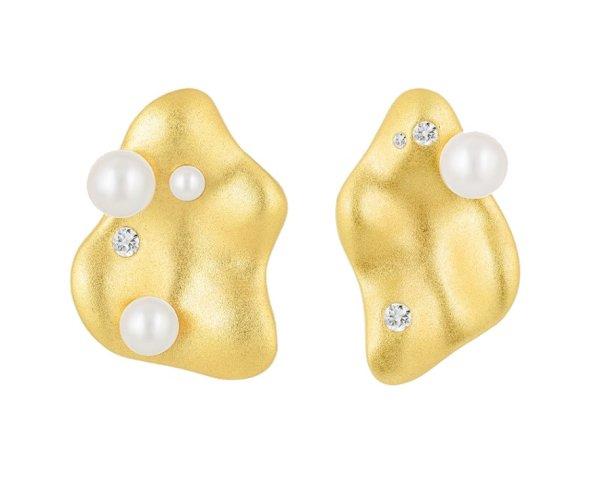 Preciosa Aranyozott aszimmetrikus Smooth fülbevaló
gyöngyökkel és cirkónium kövekkel Preciosa 5395Y01